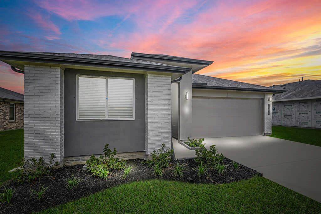 614 Lost Creek Drive - Photo 1