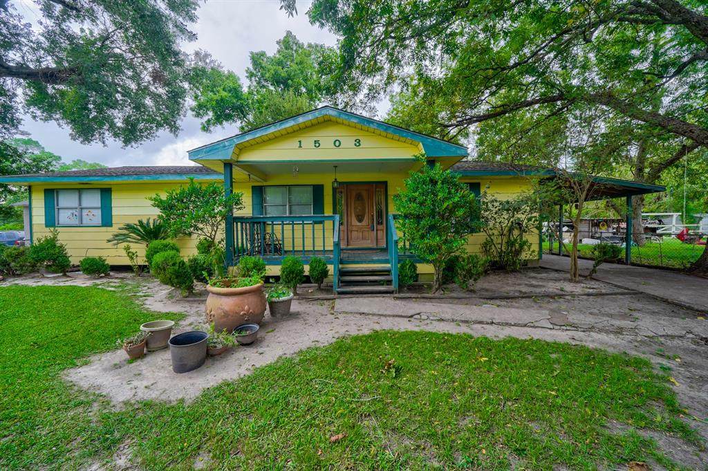 1503 Erwin Road - Photo 1