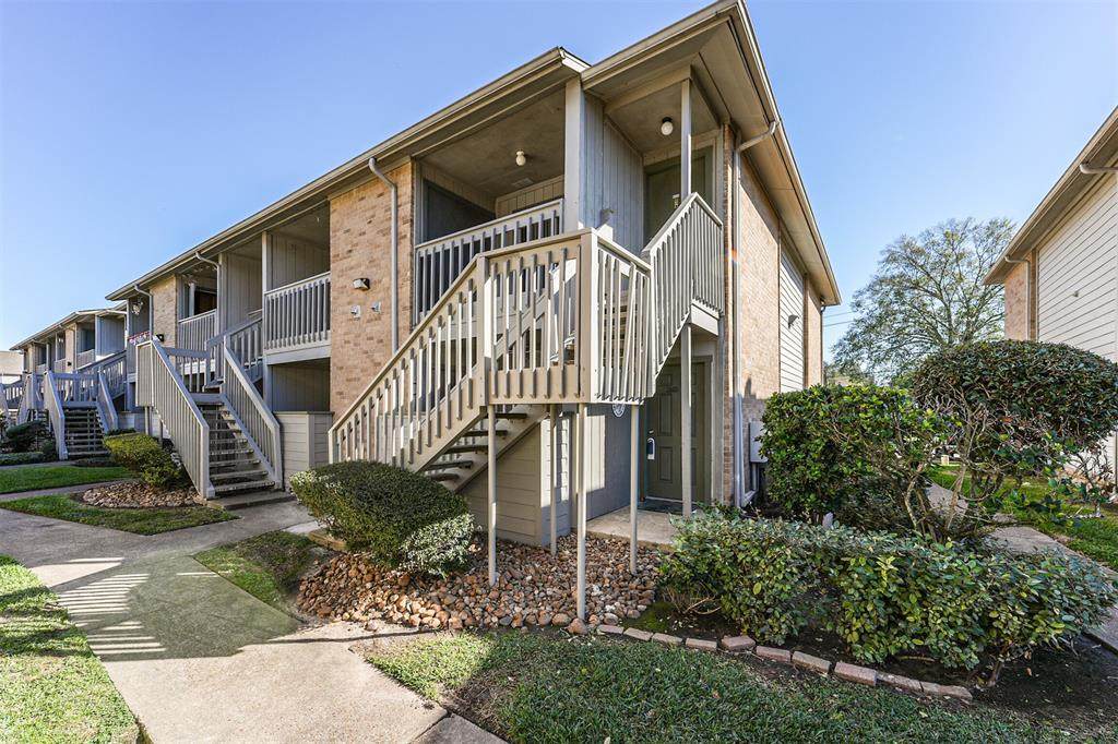 260 El Dorado Boulevard - Photo 1