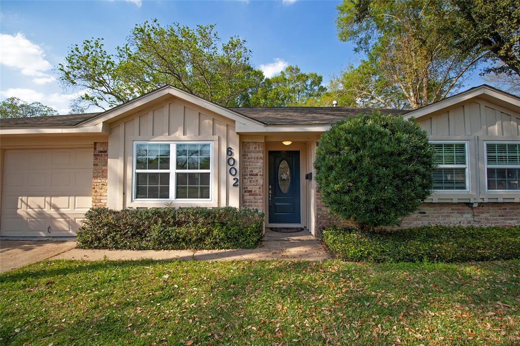 6002 Duxbury Street - Photo 1