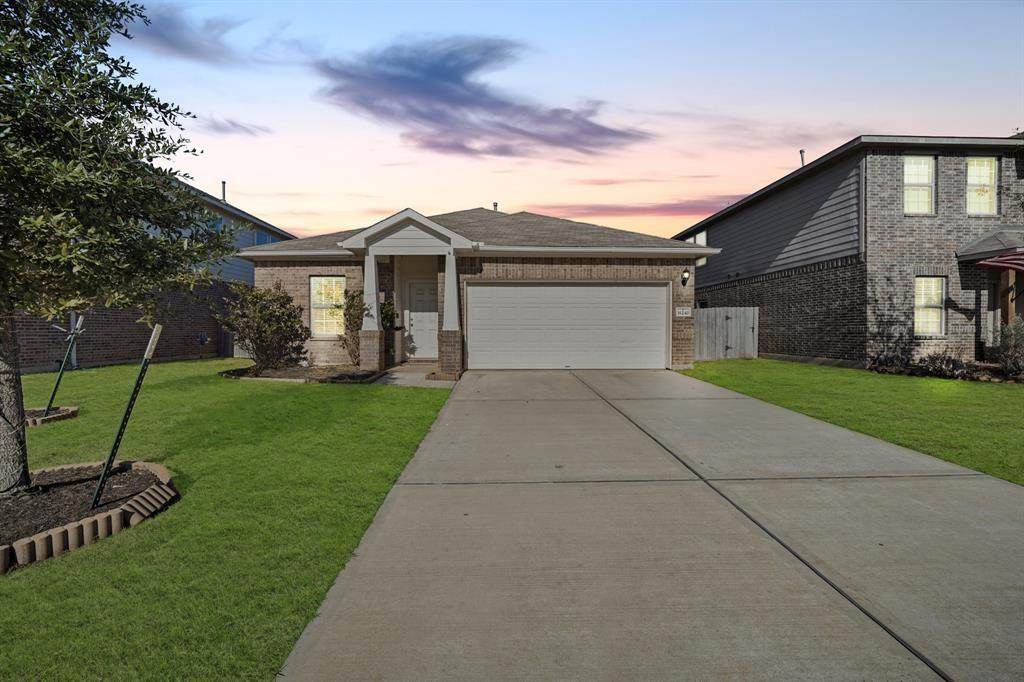 31242 Roos River Drive - Photo 1