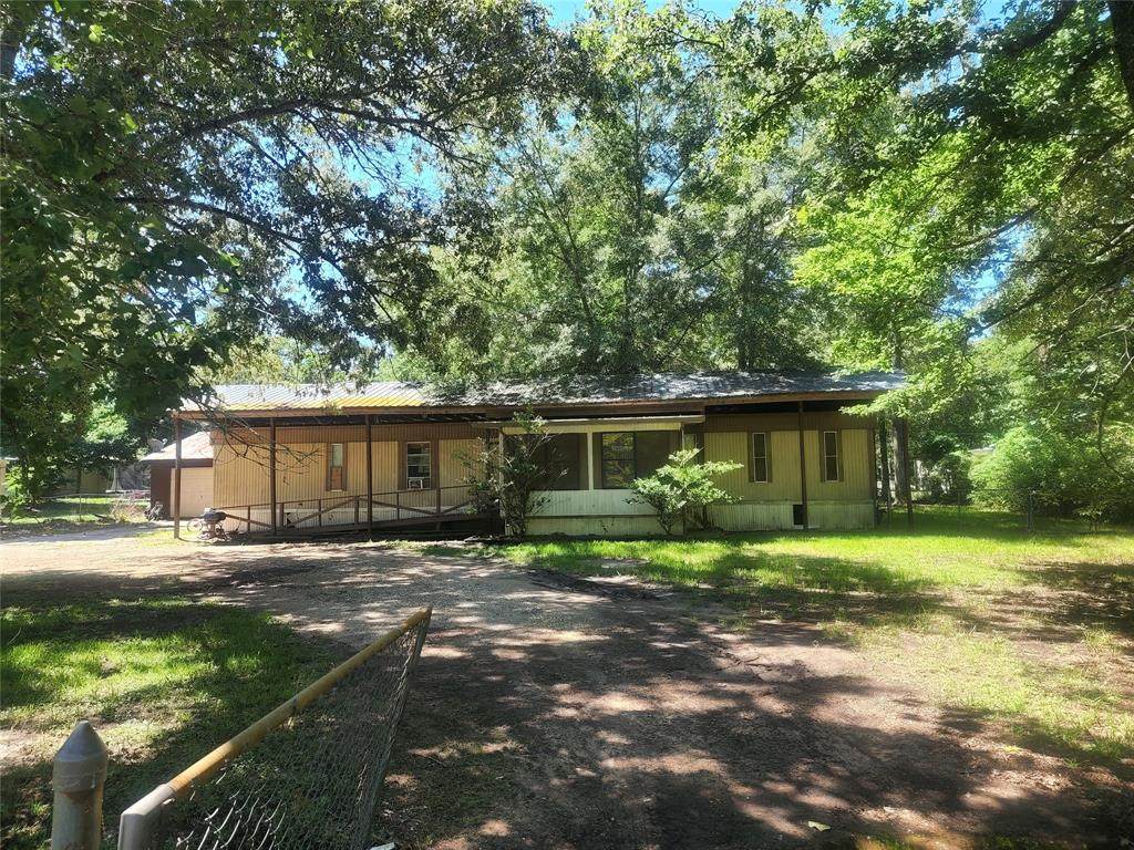 612 Cherokee Lane - Photo 1