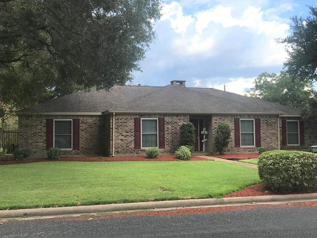 1425 Crestmont Street - Photo 1