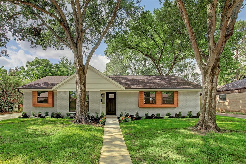 5522 Braesvalley Drive - Photo 1