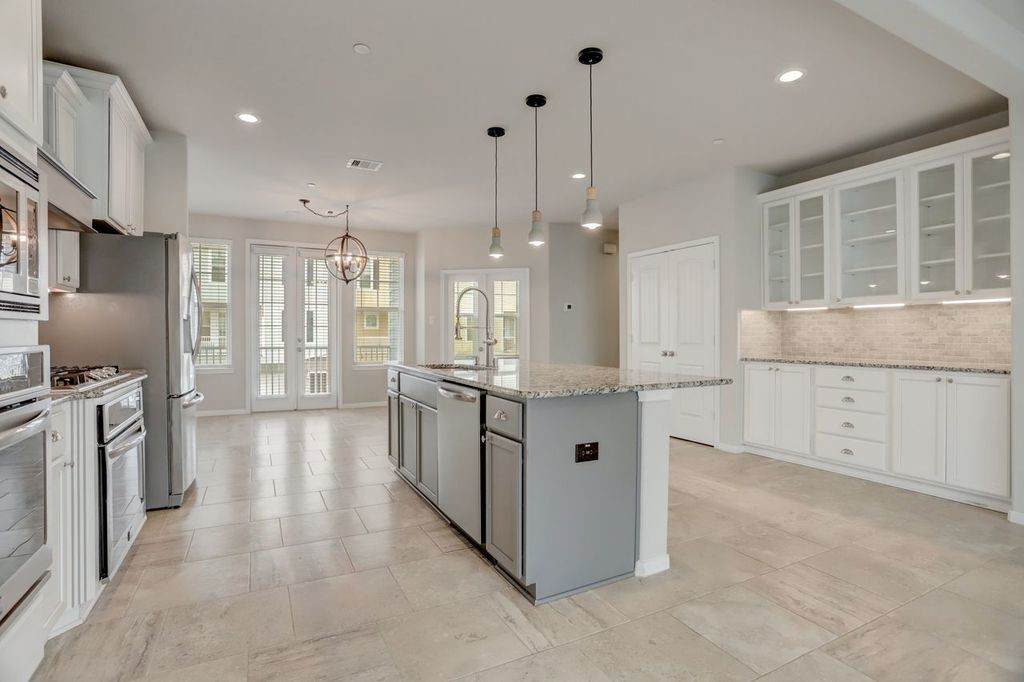 2714 Veranda Falls - Photo 1