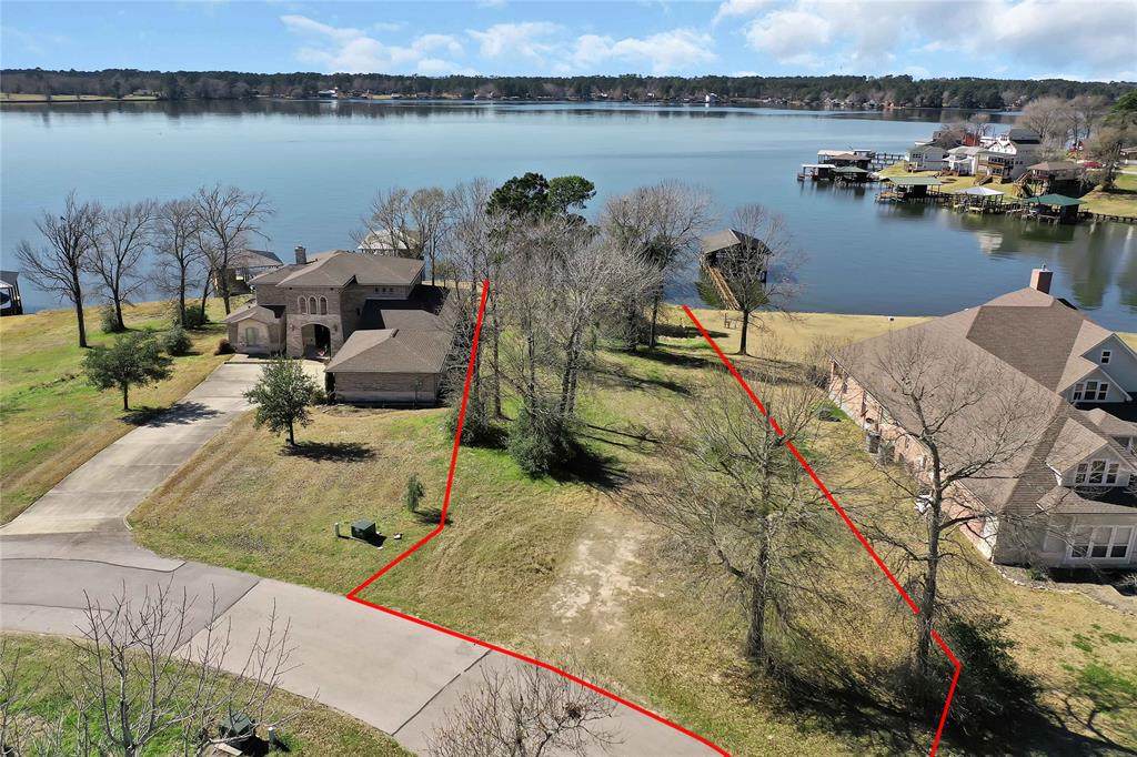 204 Peninsula Drive - Photo 1