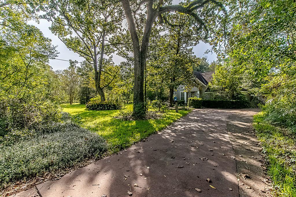 811 Pinemont Drive - Photo 1