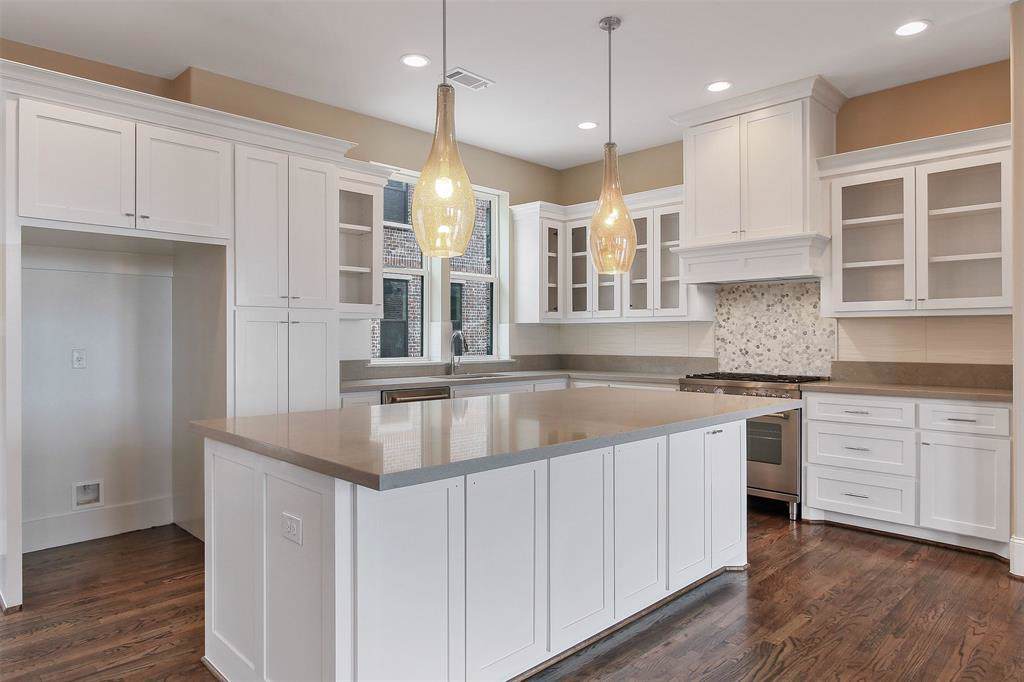 2903 Hicks Street - Photo 1