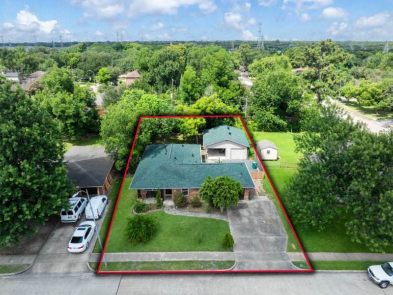 10406 Woodwind Drive - Photo 1