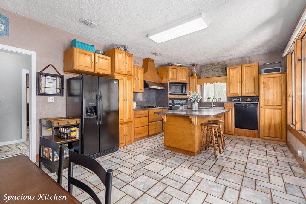 3921 Fm 1669 - Photo 1