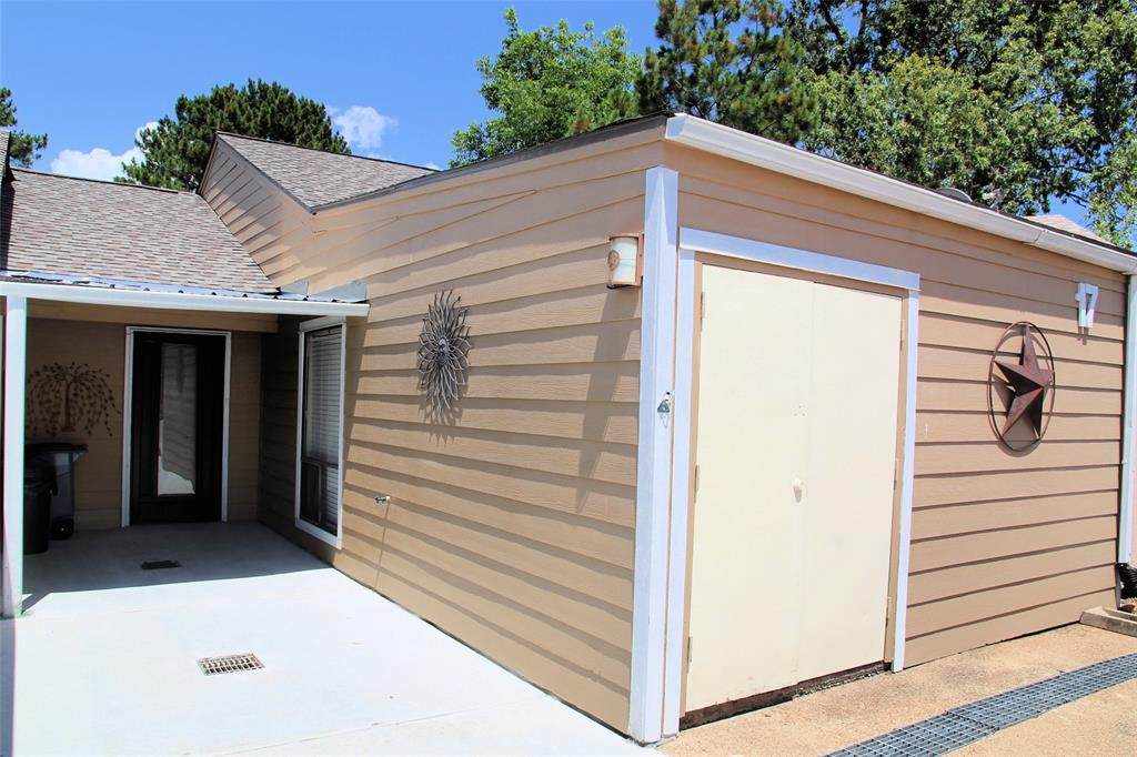 17 Townhouse Lane - Photo 1