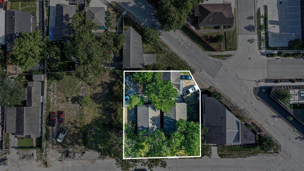 1110 27th Street - Photo 1