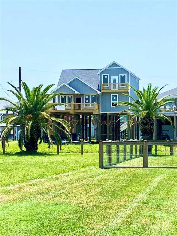 939 Gateway - Photo 1