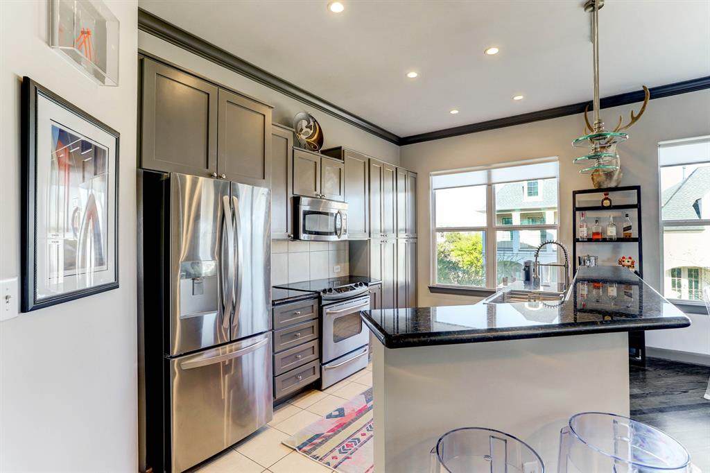 1010 Rosine Street - Photo 1