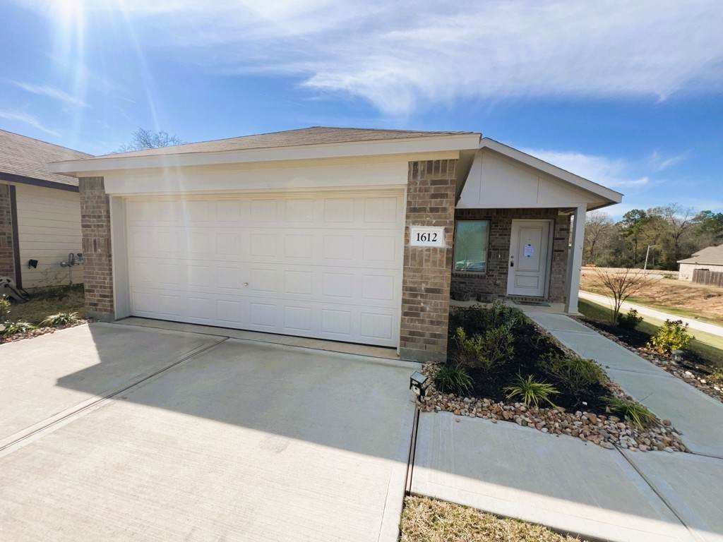 1612 Colina Creek - Photo 1