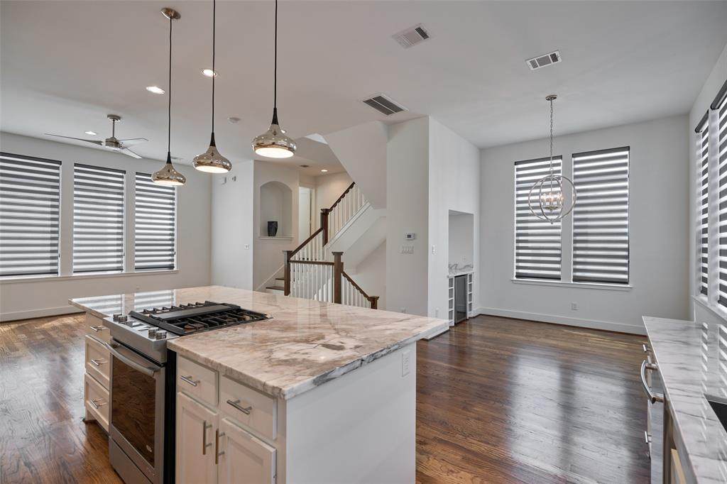 1416 Ruthven Street - Photo 1
