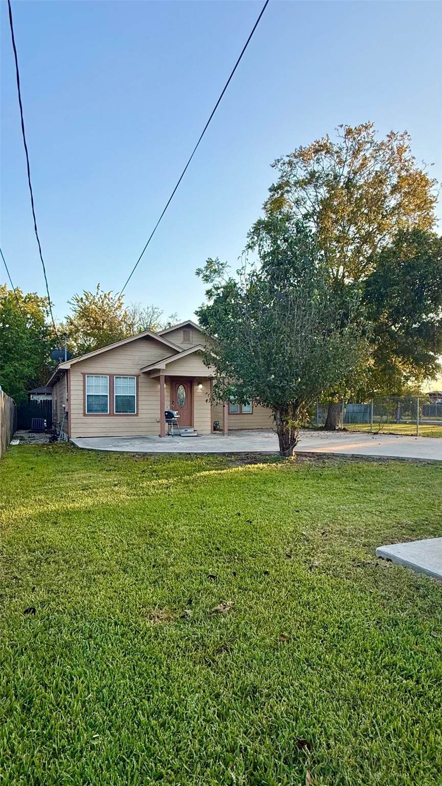 9506 Avenue I - Photo 1