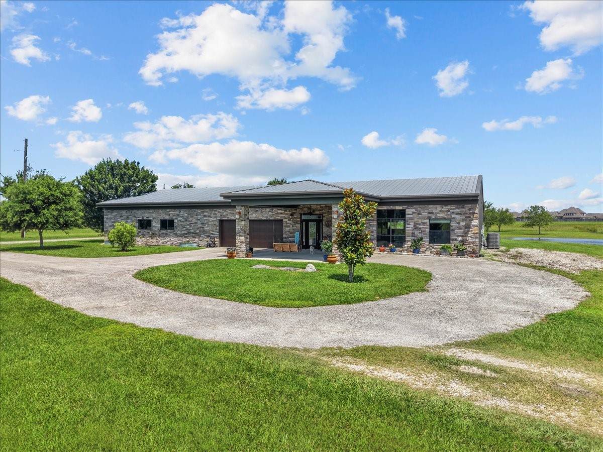 10210 Masters Road - Photo 1