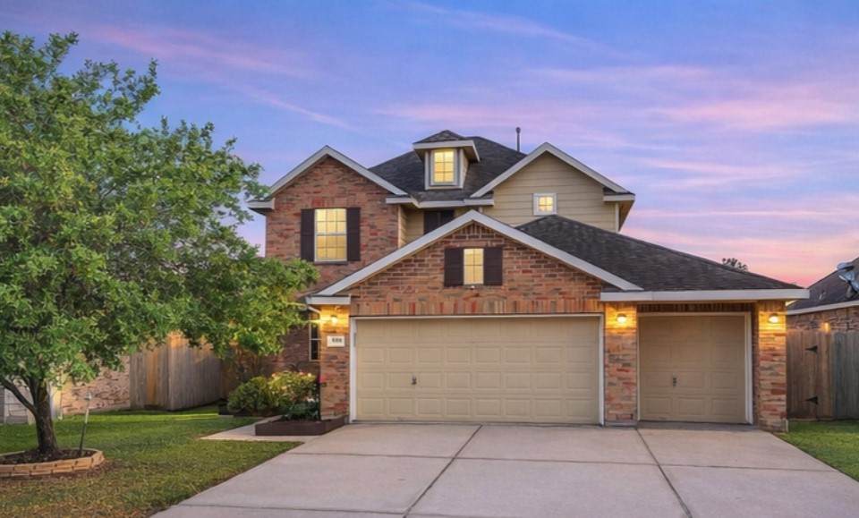 4618 Legends Bay Drive - Photo 1