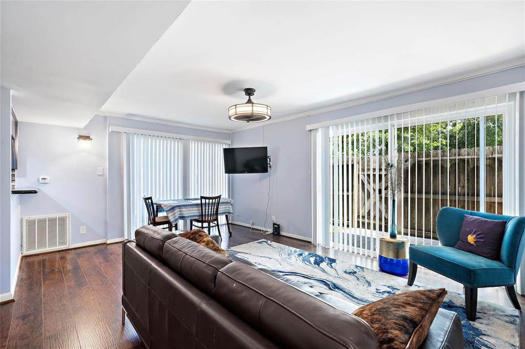 909 Silber Road - Photo 1