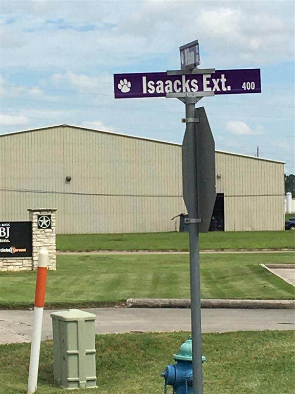 700 Issacks Road - Photo 1