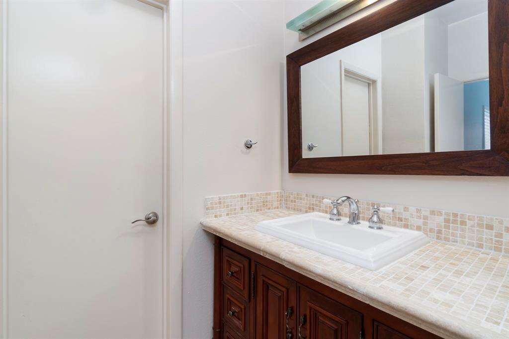 4004 Montrose Bl - Photo 1