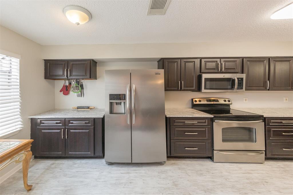 17718 Kings Park Lane - Photo 1