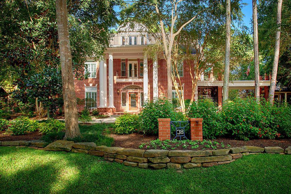 38 Grogans Point Road - Photo 1