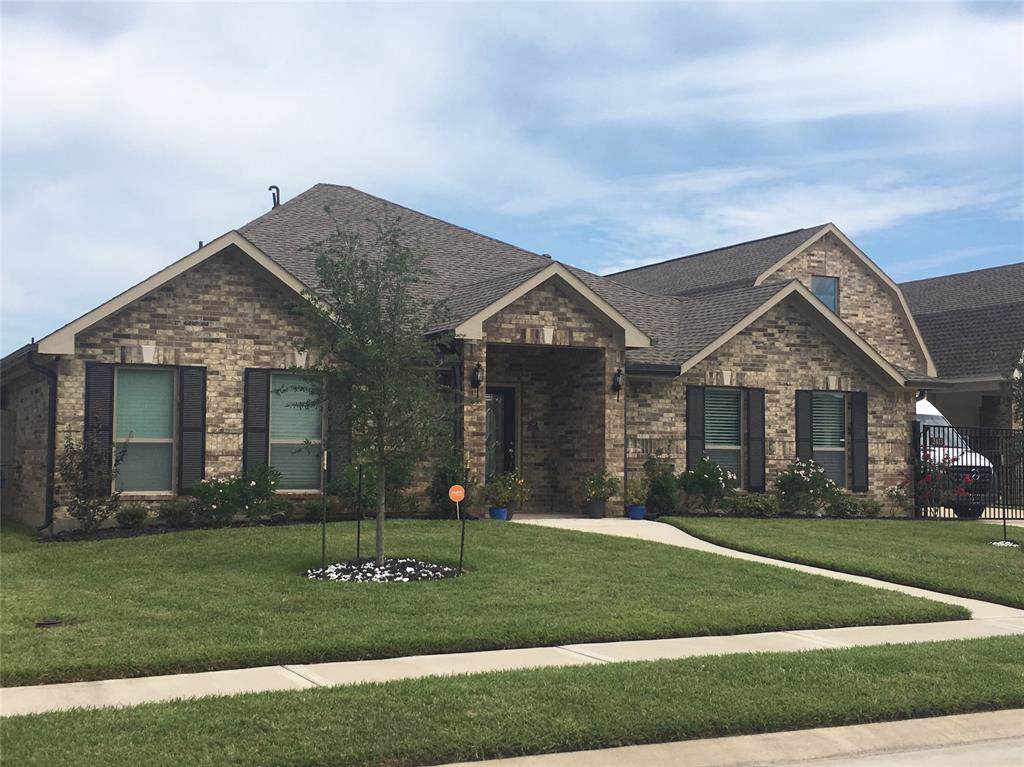 2413 Apache Street - Photo 1