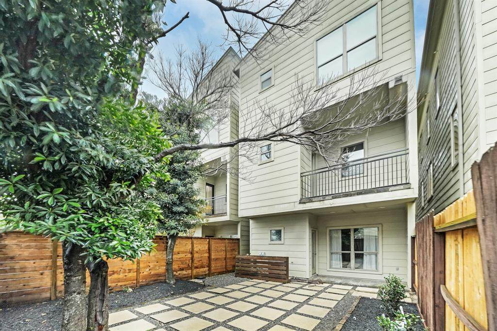 5218 Lillian Street - Photo 1