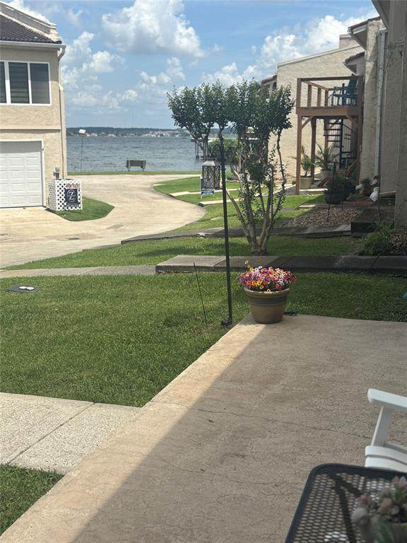 39 Regency Point - Photo 1