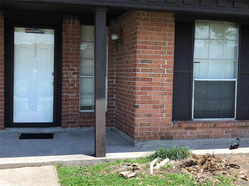 9115 Benthos Street Drive - Photo 1