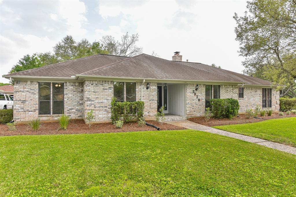 2318 Acacia Street - Photo 1