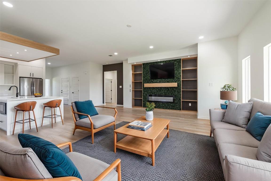 1304 Sailfish Dr - Photo 1