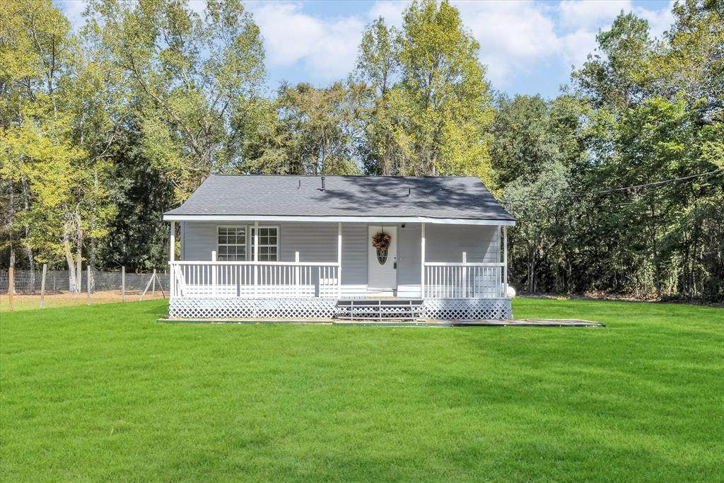 16749 Oak Knoll Drive - Photo 1