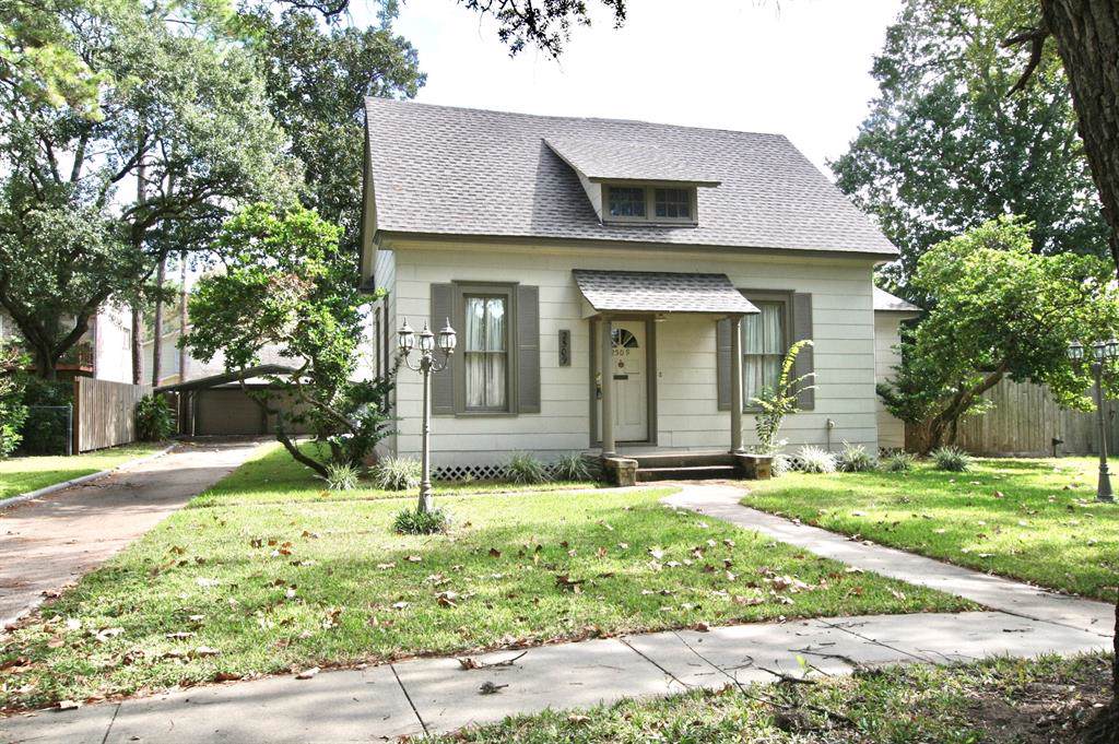 2509 Avenue I - Photo 1