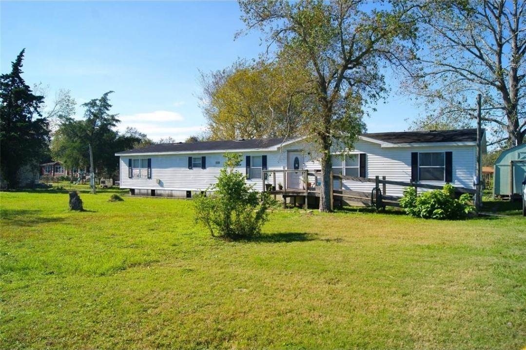 1611 Bunyard Road - Photo 1