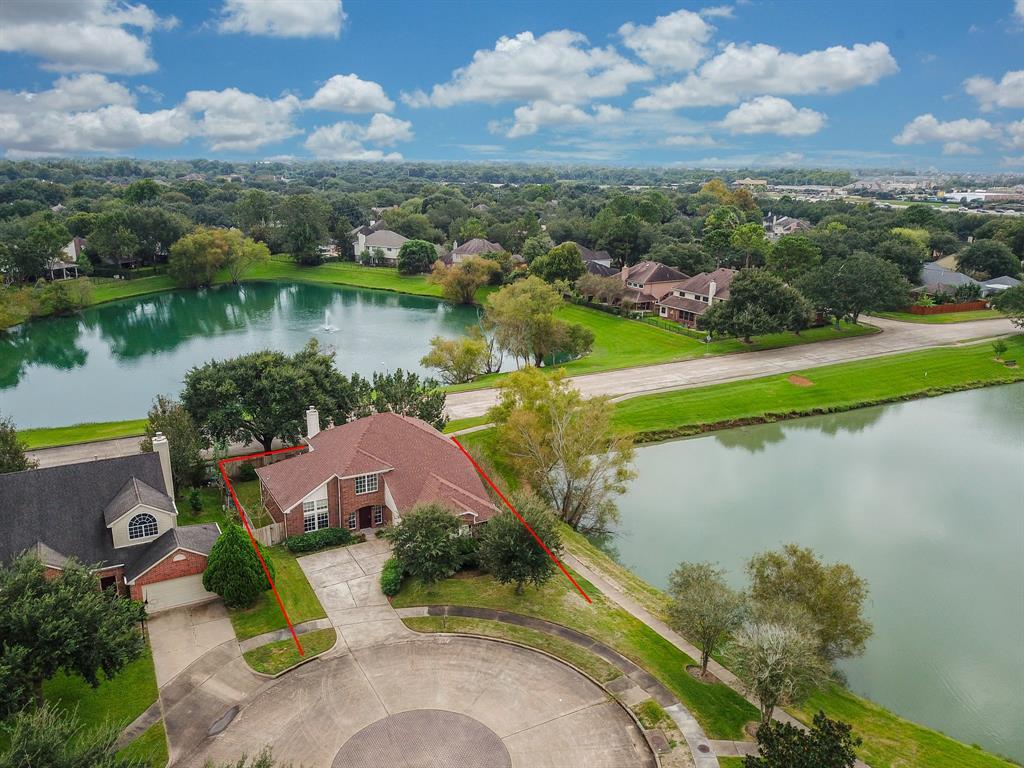 510 Hawthorn Place - Photo 1