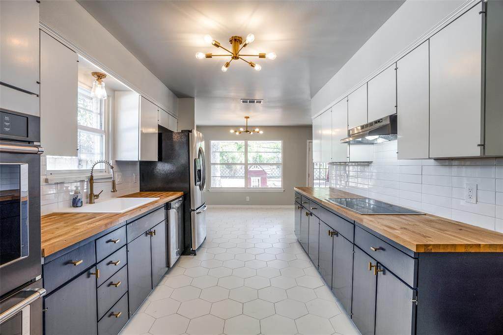364 Towne Vue Drive - Photo 1