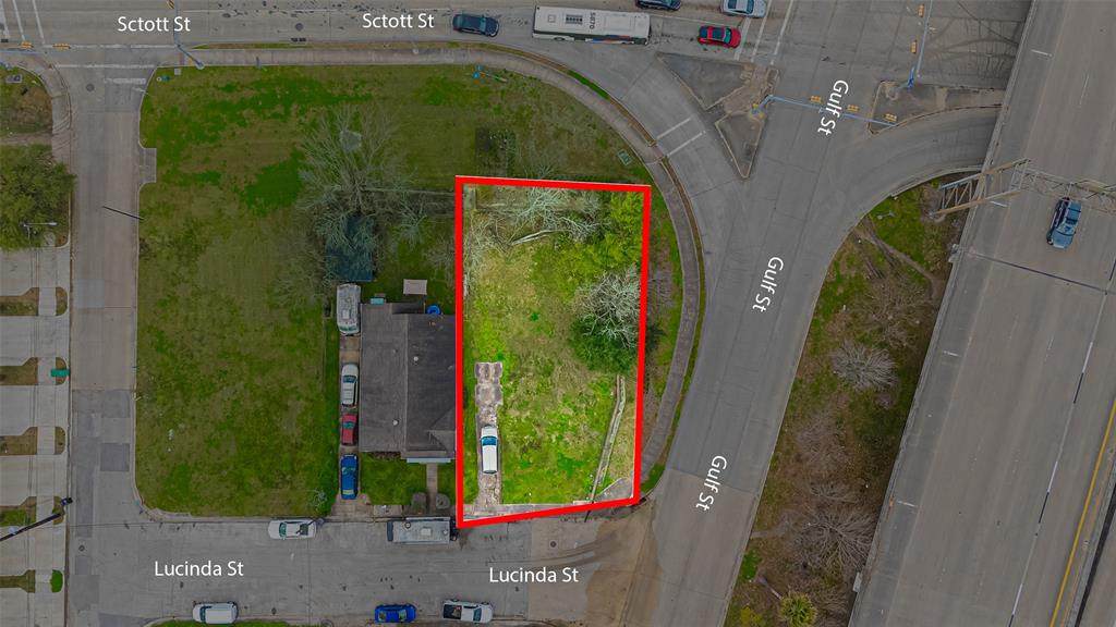 2208 Edmundson Street - Photo 1