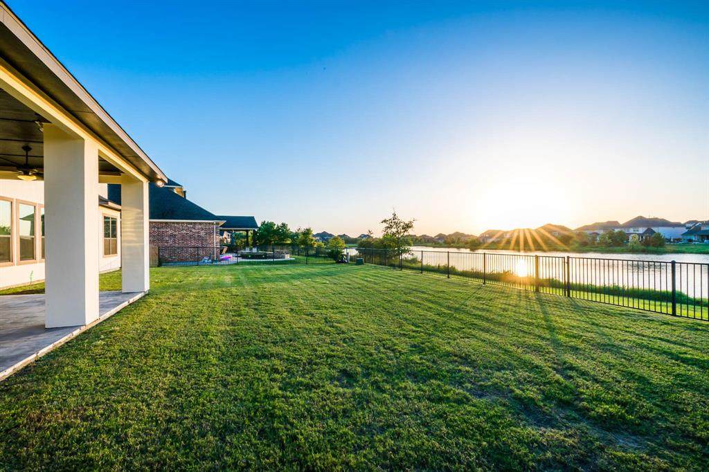 27810 Burnett Hills Lane - Photo 1