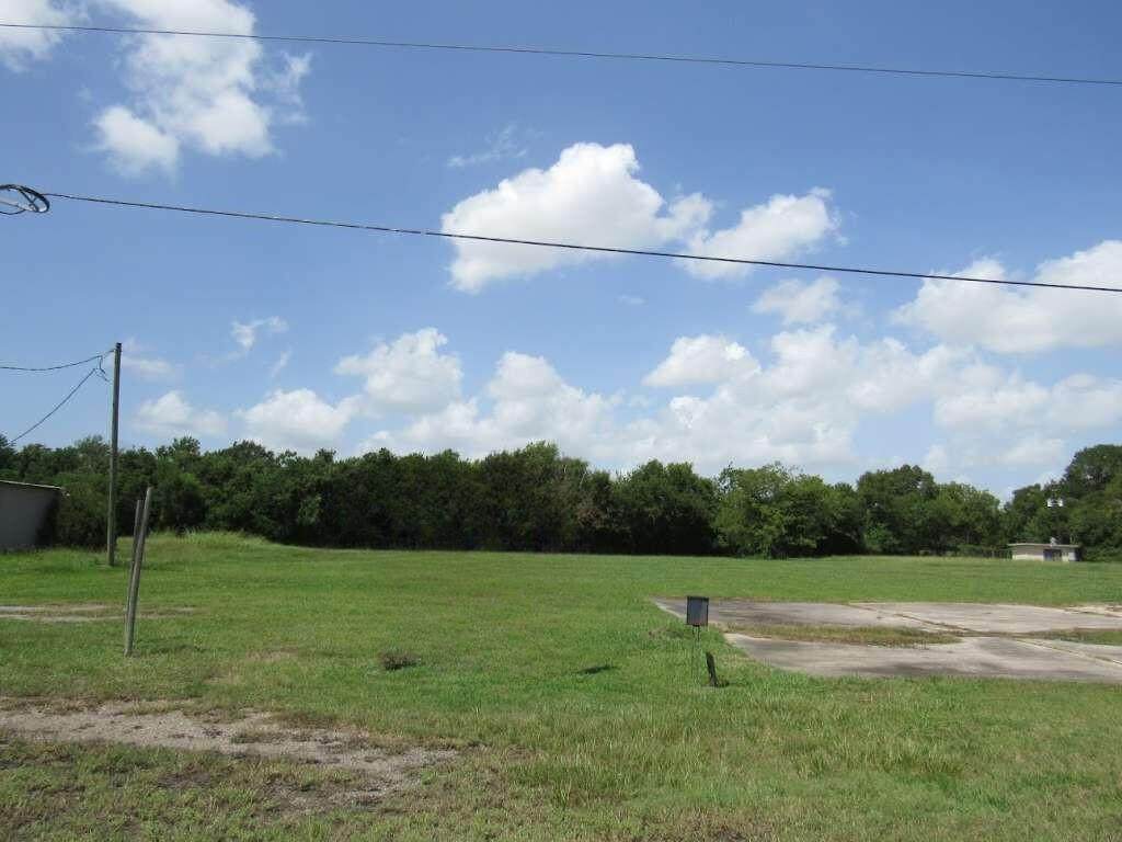 1702 Broadway Street - Photo 1