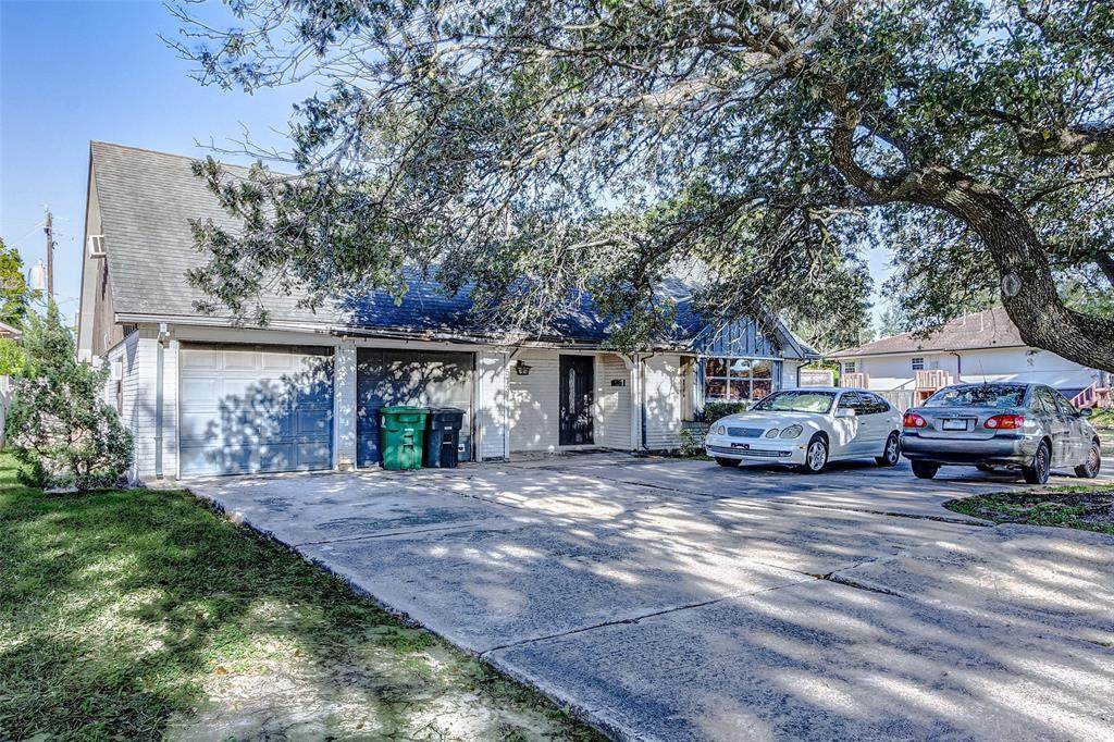 5734 Braeswood Boulevard - Photo 1