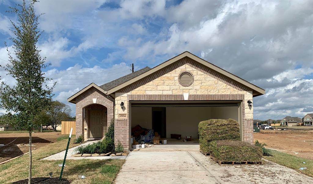 2934 Meandering Elm Trail - Photo 1