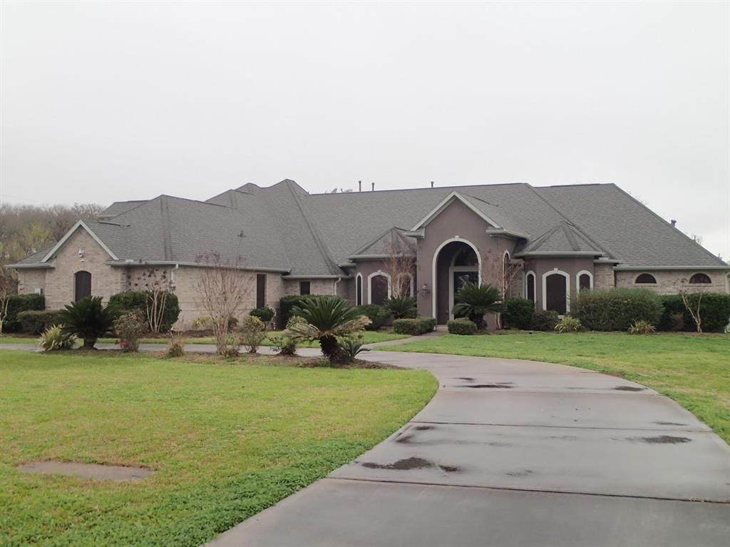 33210 Waltham Crossing - Photo 1