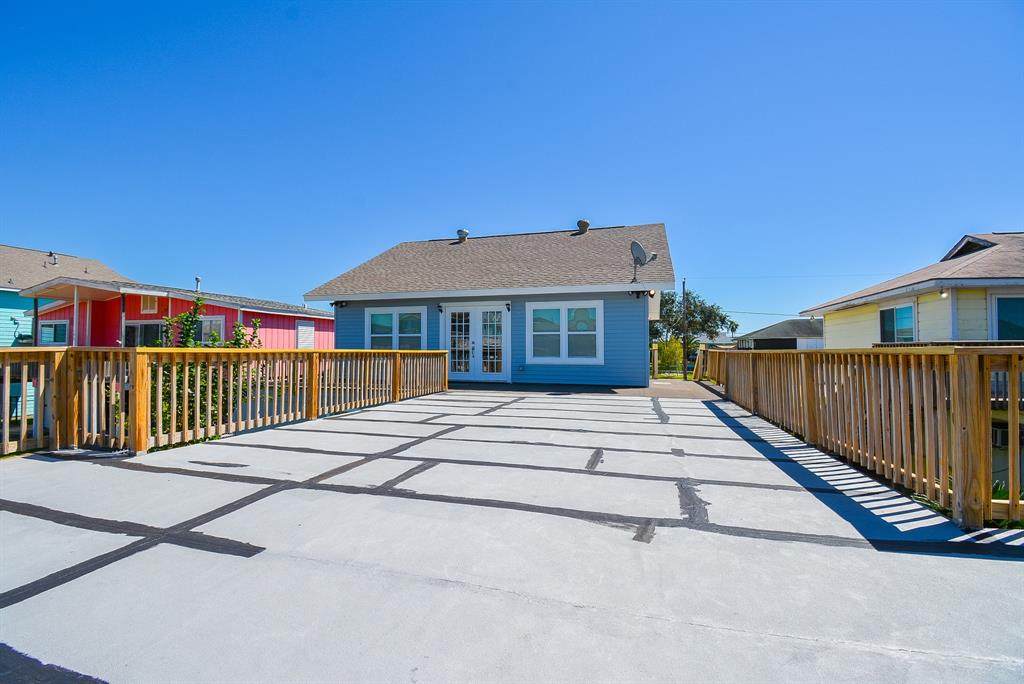 196 Barracuda Street - Photo 1