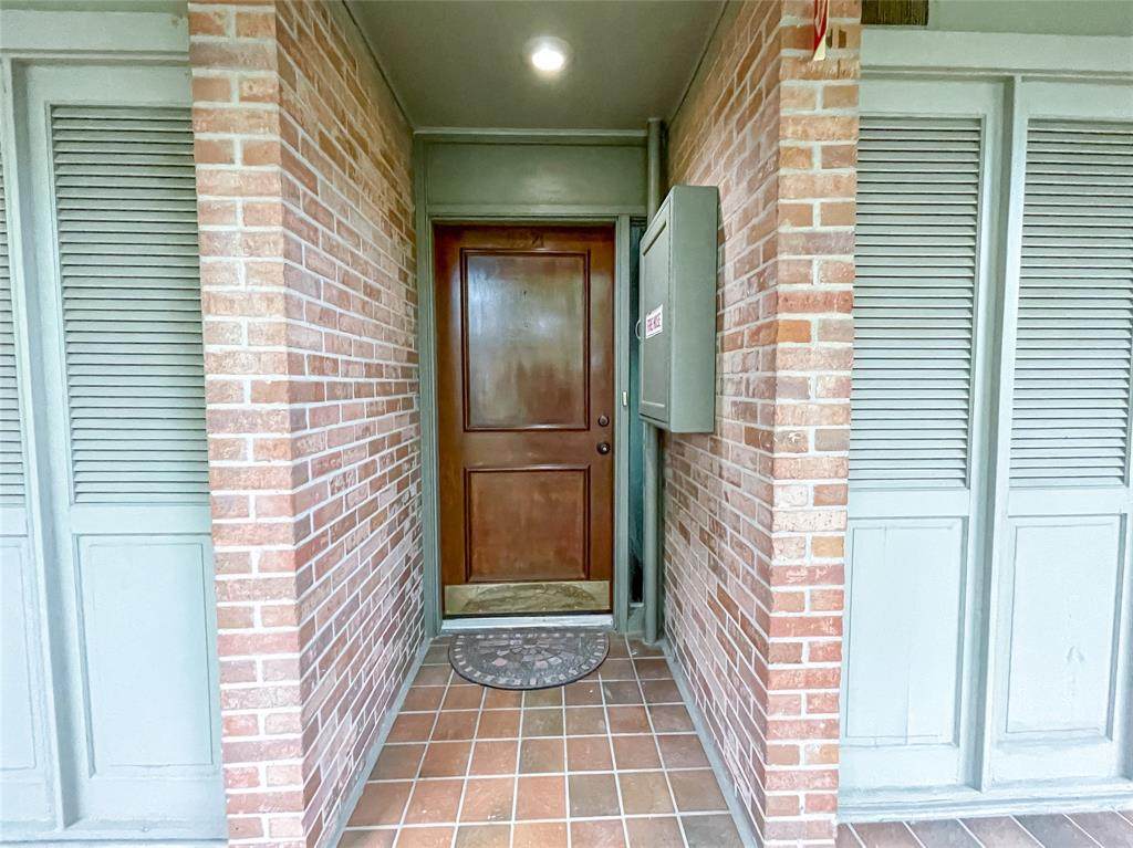 6521 Bayou Glen Road - Photo 1
