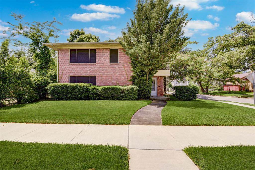 2600 Oakdale Street - Photo 1