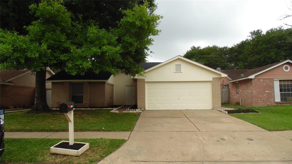 16715 La Gloria Drive - Photo 1