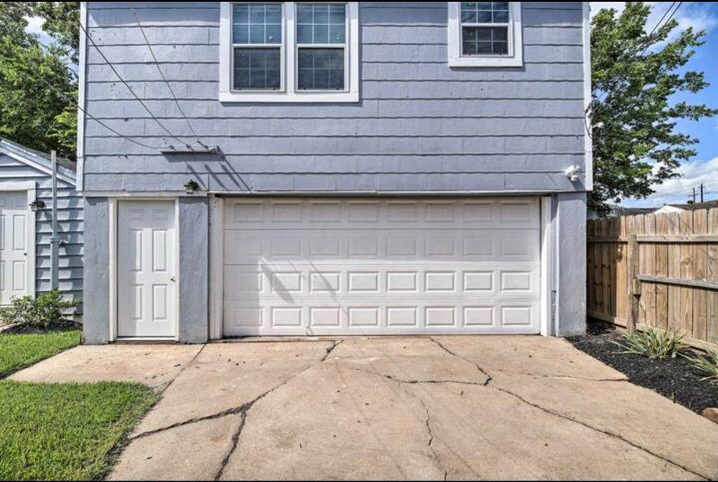5224 Leeland Street - Photo 1